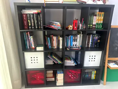 IKEA KALLAX STORAGE UNIT WITH 04 LEKMAN STORAGE BOXES