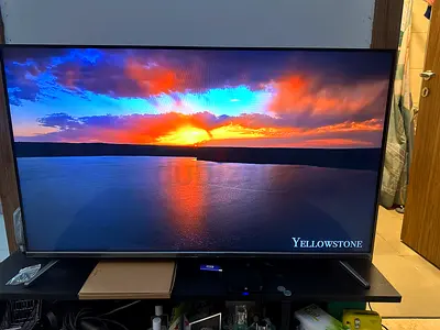 43-inch LED Smart TV - Good working condition