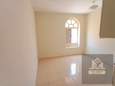 LOOK LIKE A BRAND NEW STUDIO APPARTMENT // THE PRIME LOCATION // FAMILY BUILDING // NEAT AND CLEAN //JUST IN 18K