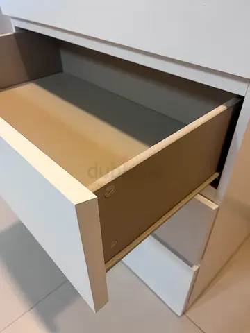 IKEA White 3-Drawer Chest / Dresser - Good Condition (Abu Dhabi, Reem Island)