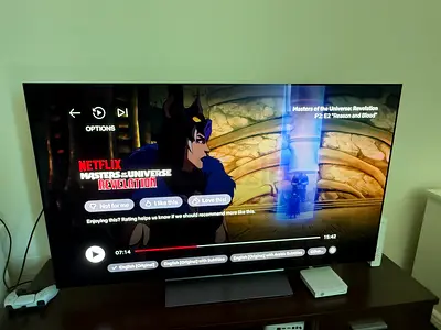 55 inch LG C2 Smart OLED TV in excellent condition