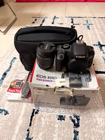 EOS 800D