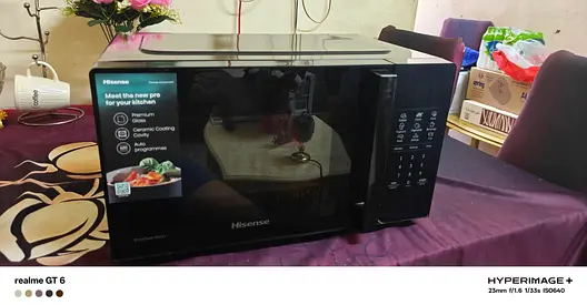 Hisense countertop microwave - new condition without cartoon