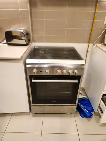 Stainless steel freestanding gas oven and 4-burner hob - good condition
