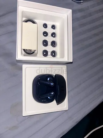 Selling my soundcore liberty 4 nc earphone