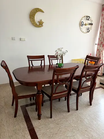 Dining table with 6 chairs