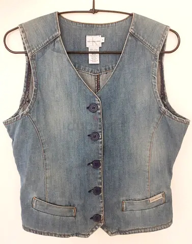 Calvin Klein Womens Jeans Vest
100% Cotton