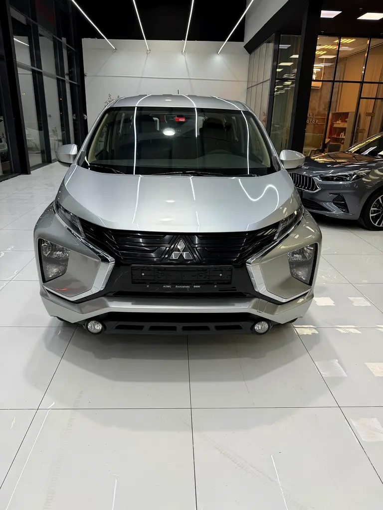 Mitsubishi Xpander 2022 — photo 1 of 9