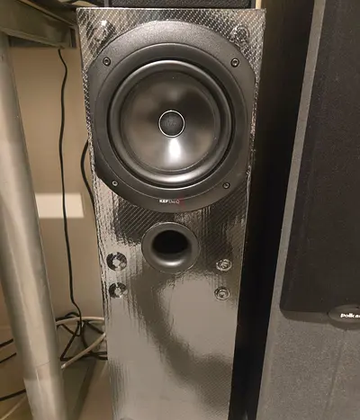 KEF TOWER SPEAKER