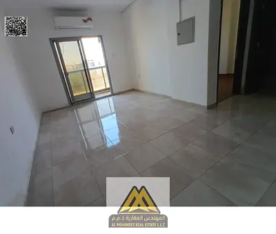 1-bedroom apartment with a separate hall in Al Rashidiya 1, balcony, large space, excellent location. AED 29,000 yearly, payable in 4 or 6 installm