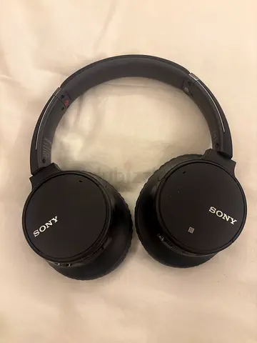Sony over-ear Bluetooth headphones (used) - comfortable foldable design