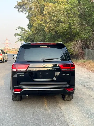 2017 Toyota LAND CRUISER 照片 7
