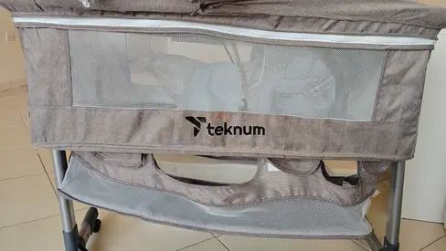 Teknum Portable Baby Bassinet / Cradle - Good Condition