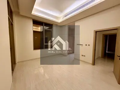Elegant 6BR Villa | Covered Parking | Spacious Majlis | AED 220K