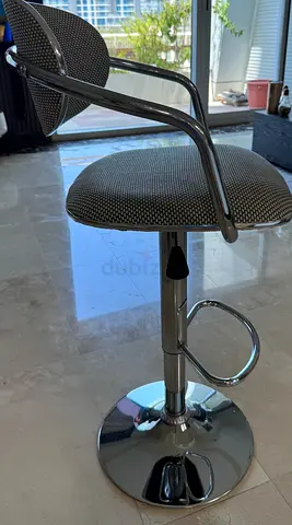 Set of 4 Adjustable Chrome Bar Stool with Backrest and Footrest ( 2 beige and 2 brown)