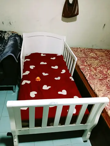 Kids bed and mattress