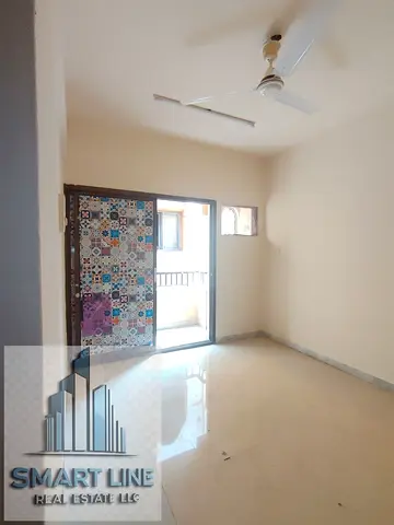 Big offers no deposit 1bhk with balcony close hall with door family building rent only 20k