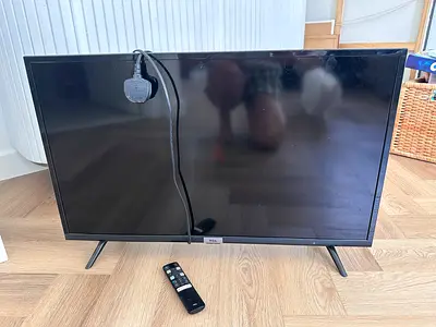 32 inch TV