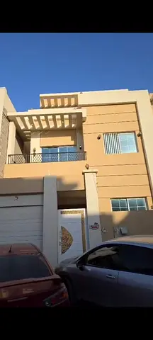 🏡 تاون هاوس للإيجار في الياسمين | 5 غرف + مجلس وصالتين | 90,000 درهم سنوياً