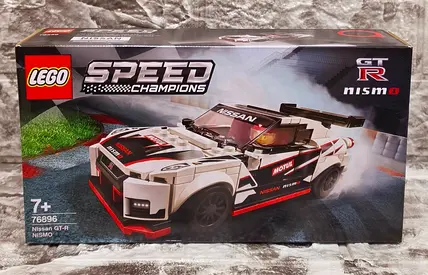 LEGO® Speed Champions Nissan GT-R NISMO 76896 (298 pcs)(Retired Set)