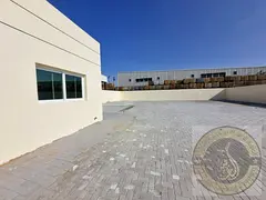 8000 SQRFT YARD READY POSITION AVAILABLE FOR RENT 1 ROOMS 1 OFFICE BOUNDRY WITH ELECTRICITY WATER AN