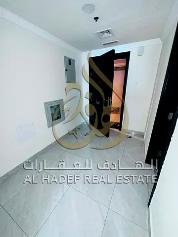 غرفتين وصالة سنوي   الشقة غرفتين وصالة مع 3 حمام مع مطبخ مساحات كبيرة اطلالة ممتازة  التامين شيك لا يصرف  طريقة الدفع 4 دفعات