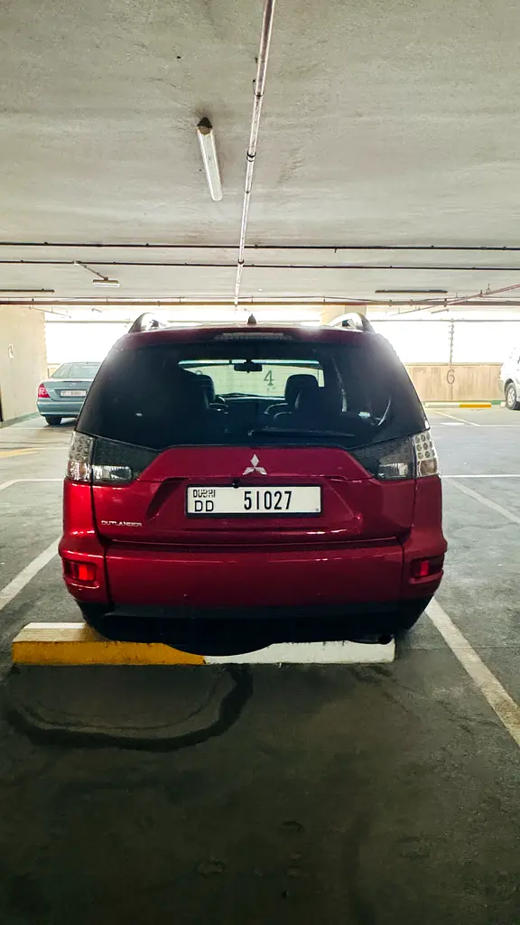 Mitsubishi Outlander 2012 — photo 1 of 11