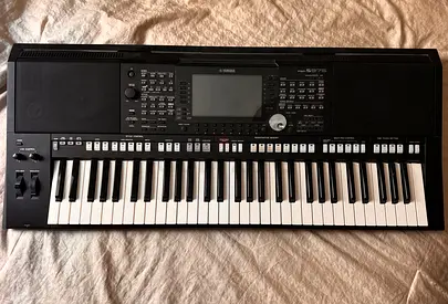 Yamaha Electronic Keyboard For Sale