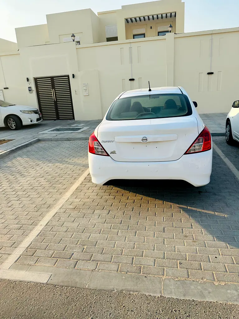 Nissan Sunny 2020 — photo 1 of 3