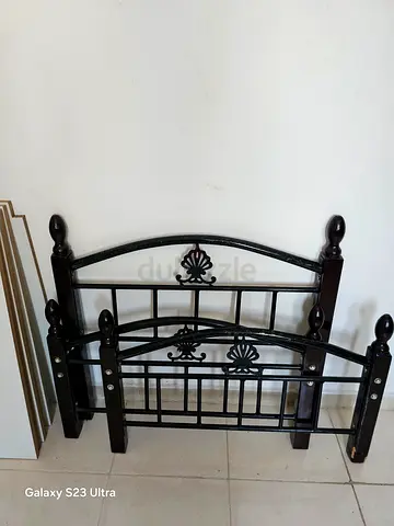 STEEL BED