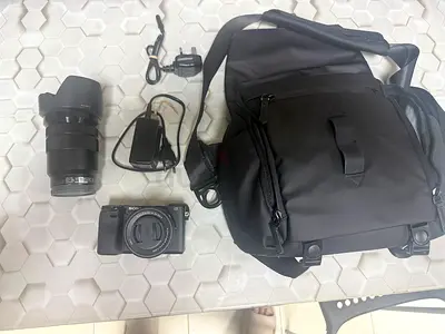 Sony Alpha 6400 camera with sony lens 4/18-105mm included