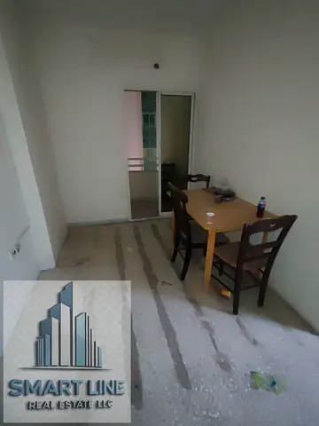 Limited offers 1bhk with balcony family building rent and 20k