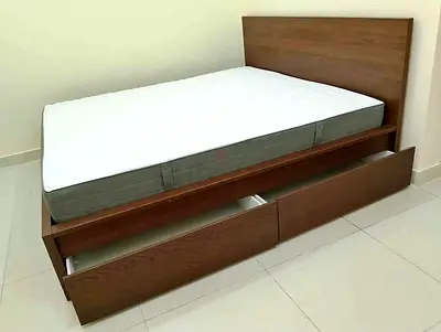 Ikea malm queen size bed with matttess