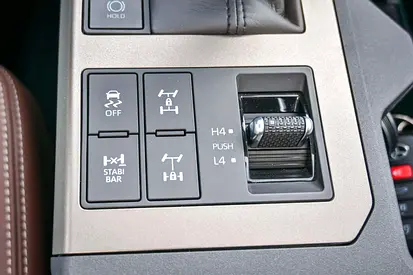 2025 Toyota PRADO — фото 14