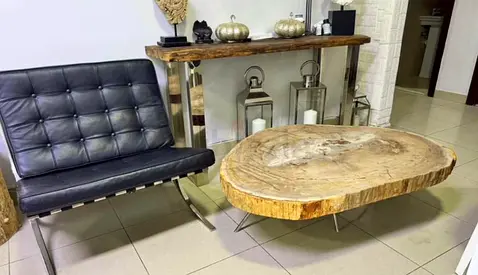 One of a kind coffee table in brand new condition