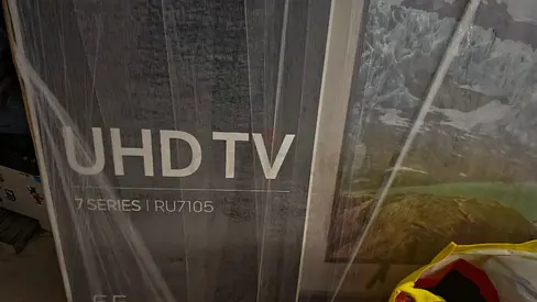Samsung 7 Series RU7105 UHD TV (boxed) - 4K Smart TV - PRICE IS FINAL