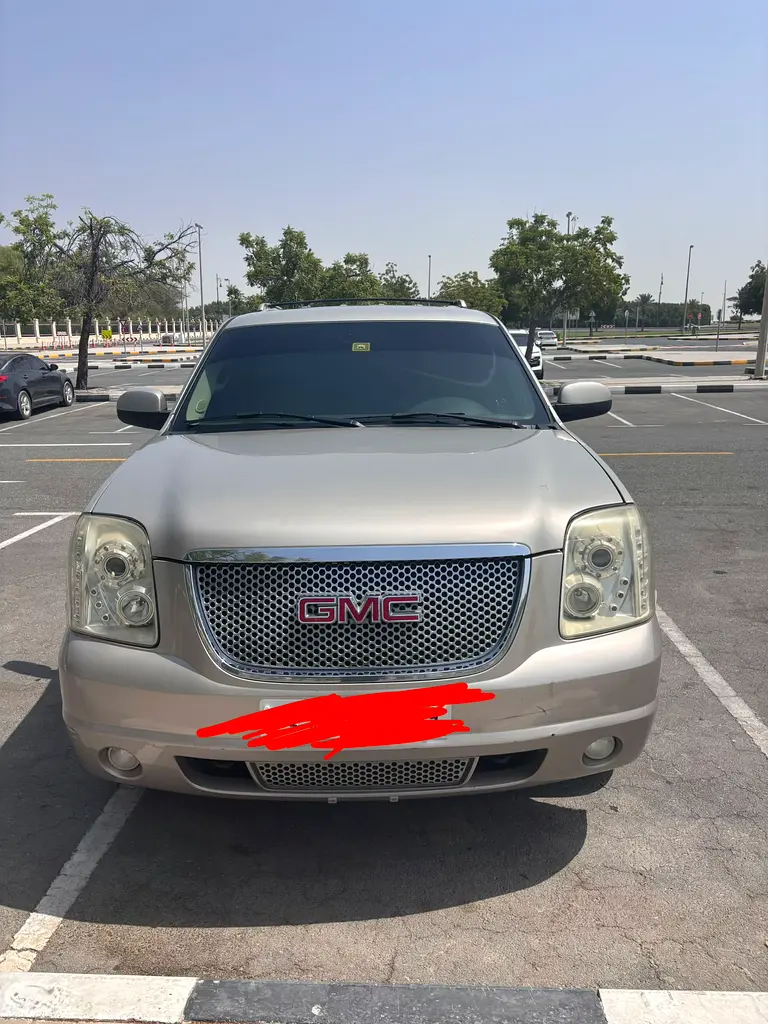 GMC Yukon 2008 — photo 1 of 7