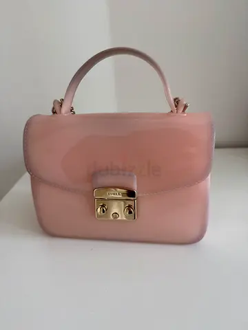 Furla Small pale pink glossy top-handle handbag with gold clasp