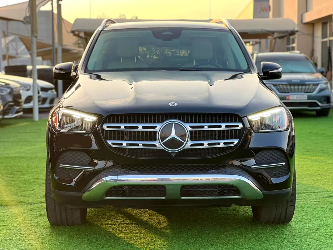 Mercedes-Benz GLE-Class 2024 — photo 1 of 20