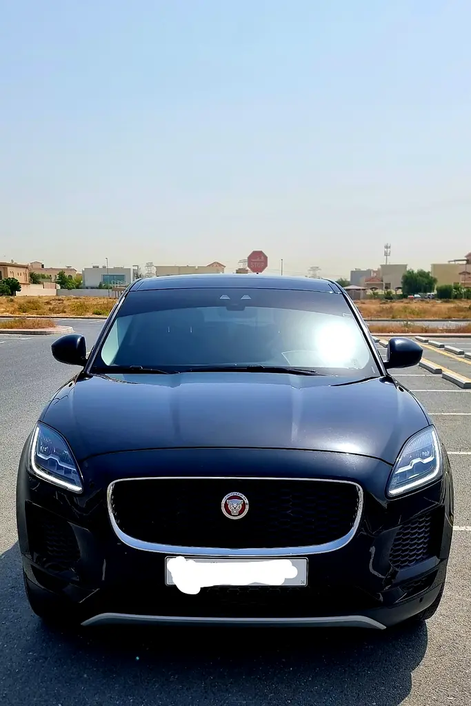Jaguar E-Pace 2020 — photo 1 of 6