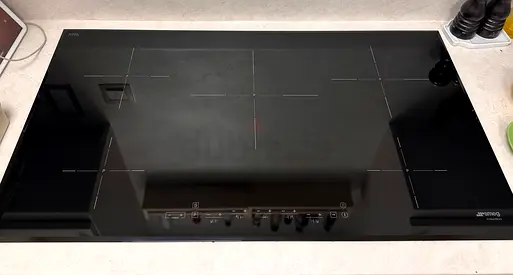Smeg 5-Zone Induction Cooktop - Built-in, Good Condition