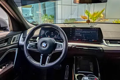 2025 BMW X2 thumbnail 10