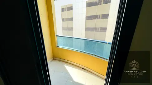One-bedroom apartment in Al Khor Towers with a balcony and built-in wardrobes. Excellent layout, prime location on Ajman Creek, close to Ajman Cornich