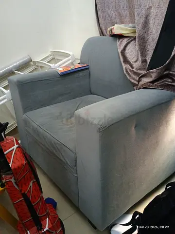 Single sofa