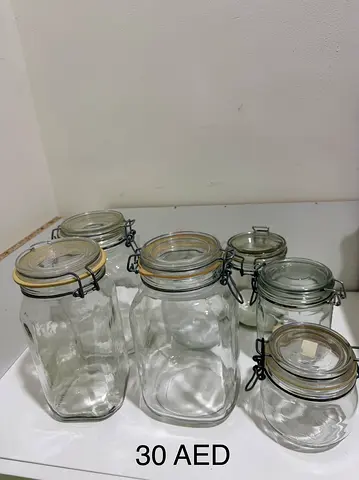 Bundle of glass containers with led