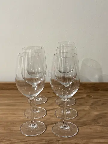 Set of 6 Clear Wine Glasses - Stemmed Glassware, Good Condition