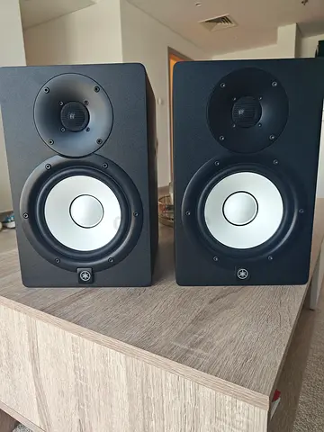 Yamaha HS7I Monitors