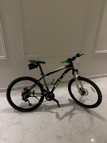 Black  Green Adult Mountain Bike - Good Condition
