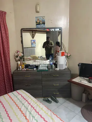Bedroom set - Dresser + Bed + 6 door wardrobe - 2 years old - good condition