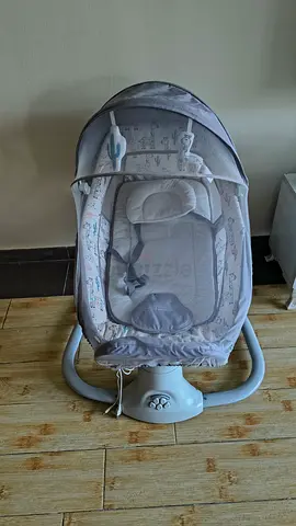 Baby swing chair